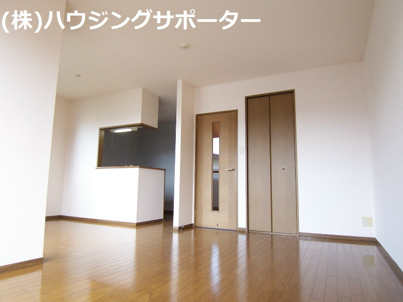 グリーンヴィレッジ　D リビング