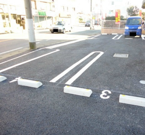 サニーレジデンス 駐車場