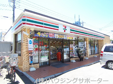 カーサ・フォレスタ コンビ二