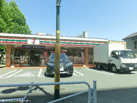 コスモタウンズ コンビ二