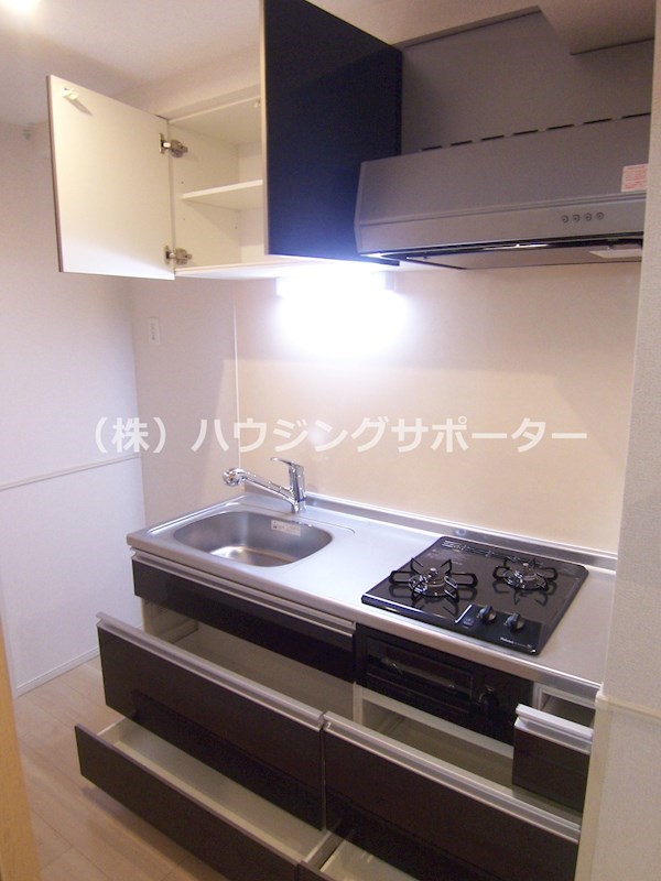 セレノ・コリーナ・ダイマチ キッチン
