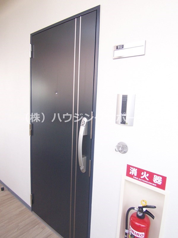 エスペランサ八日町 玄関