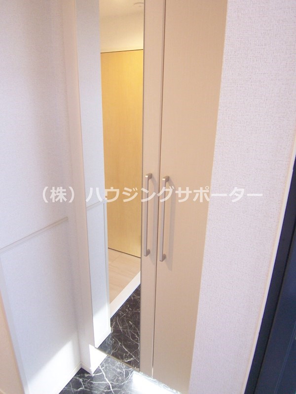 エスペランサ八日町 玄関