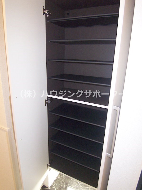 エスペランサ八日町 玄関