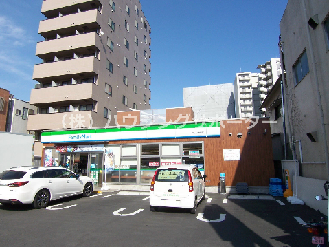 Ｎ-stage　Hachioji コンビ二
