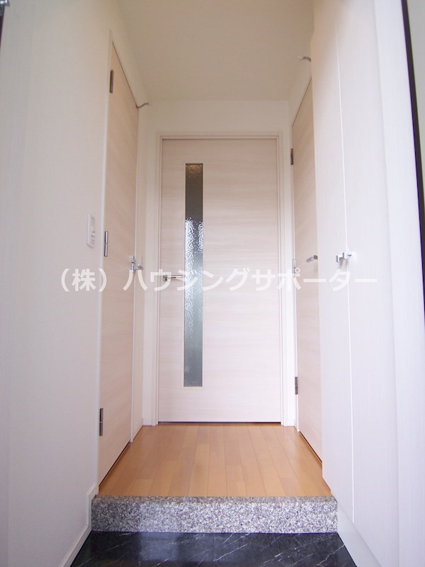 リヴェールハウス八王子 玄関