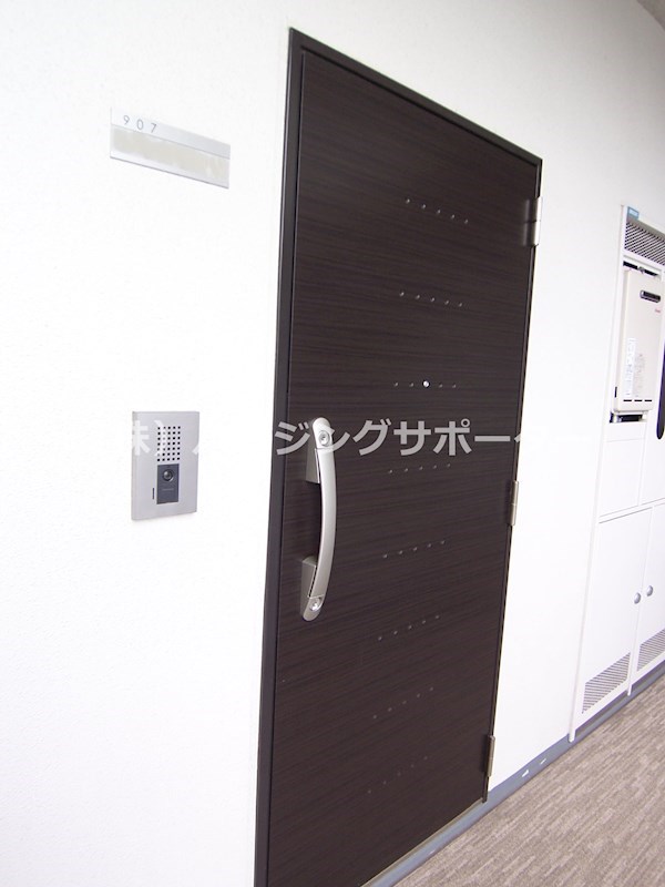 リヴェールハウス八王子 玄関
