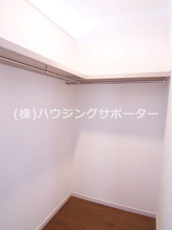 アージュ・ドールB 収納