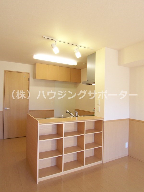 サンモールめじろ台 収納