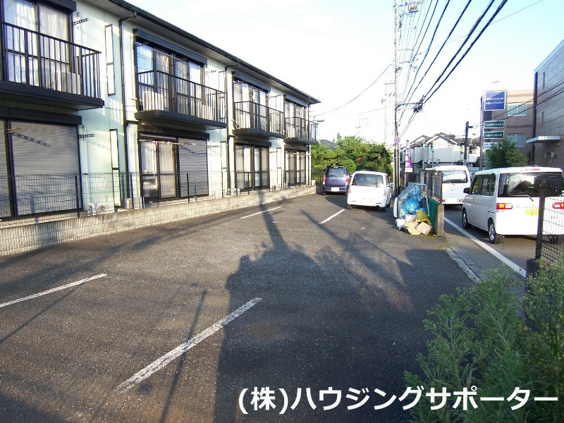 サントゥールＢ 駐車場