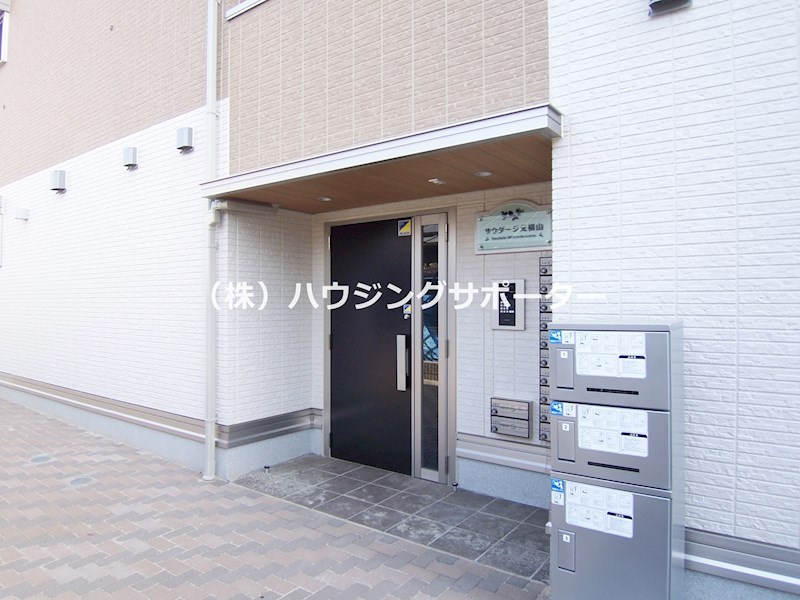 サウダージ元横山 エントランス