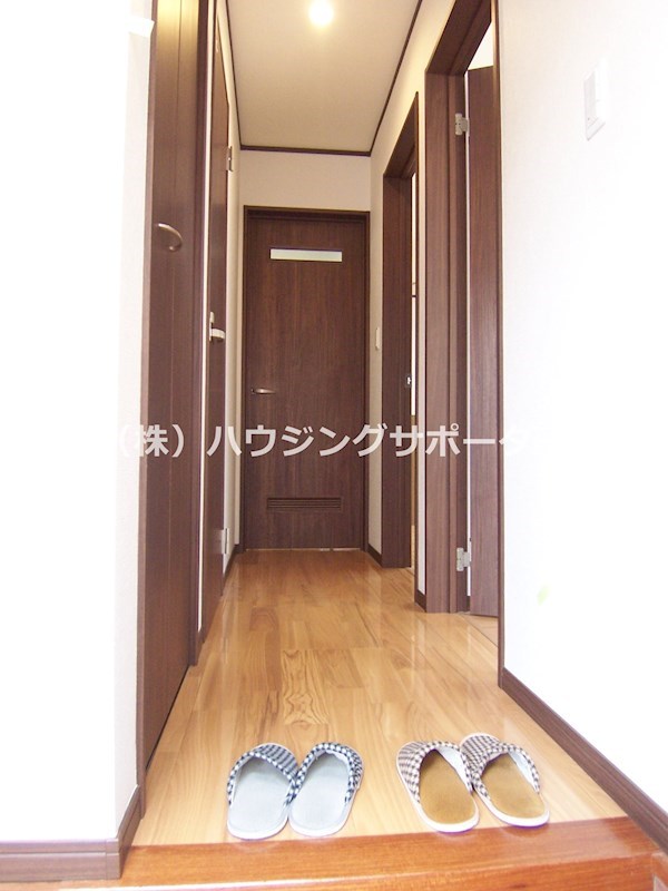 メランジュ　C棟 玄関
