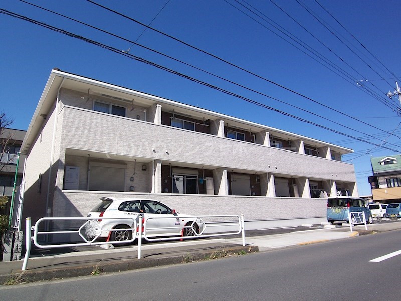 エレガント神谷原 駐車場