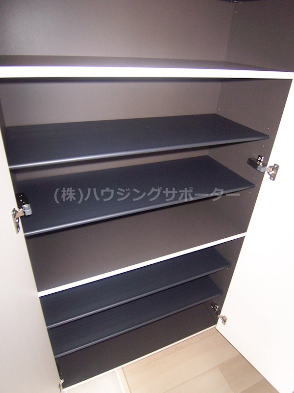 フラン　メゾン 玄関