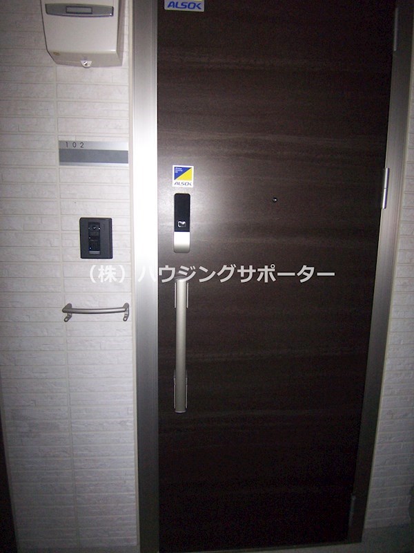 Ｄスクエア元本郷 玄関