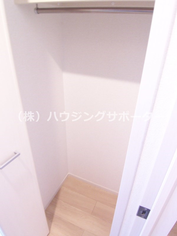 プラシード　カメリア 収納