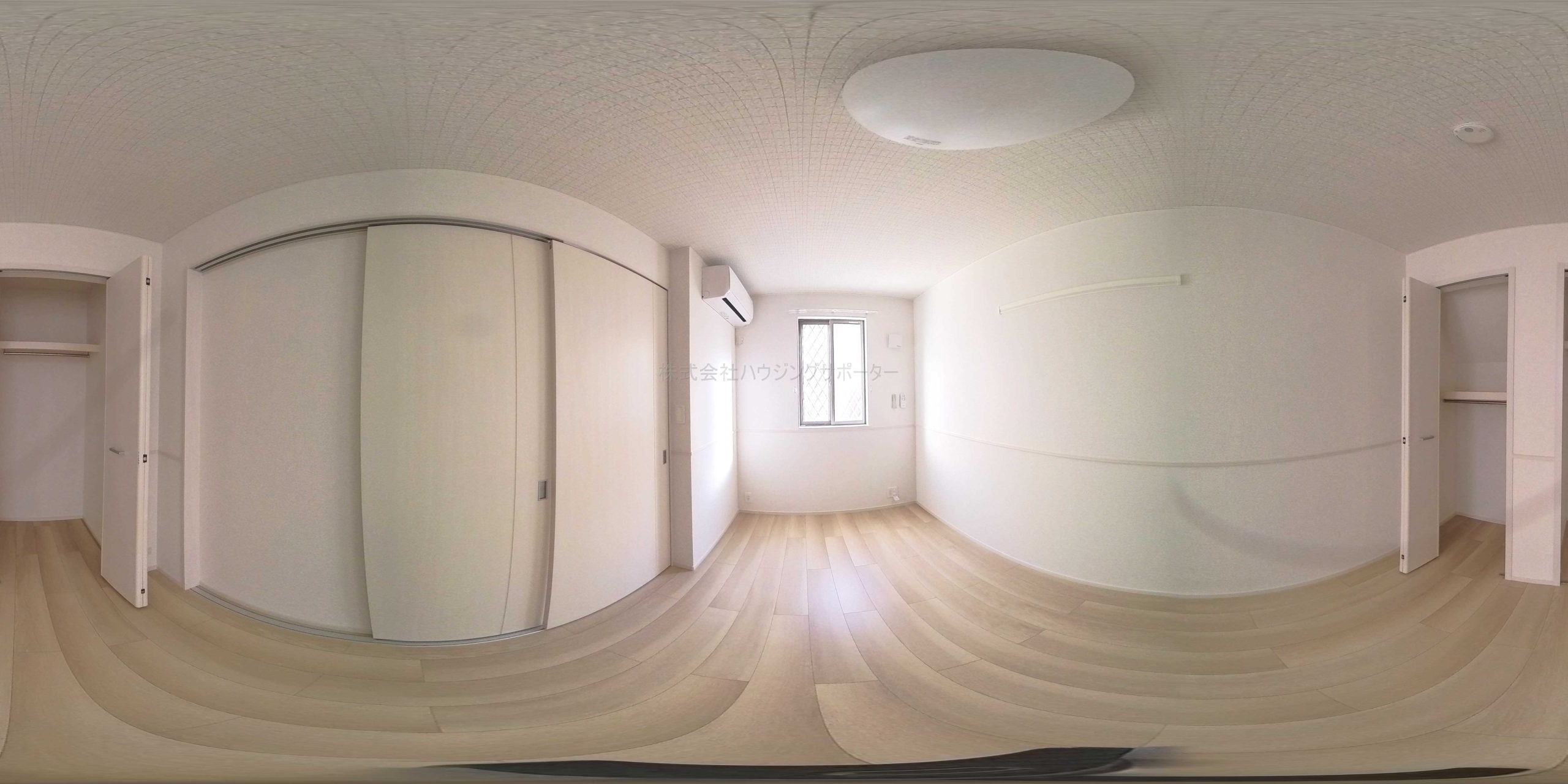 A棟２階のパノラマ画像です。部屋により左右反転、角部屋は場所により側面に窓が有ります。