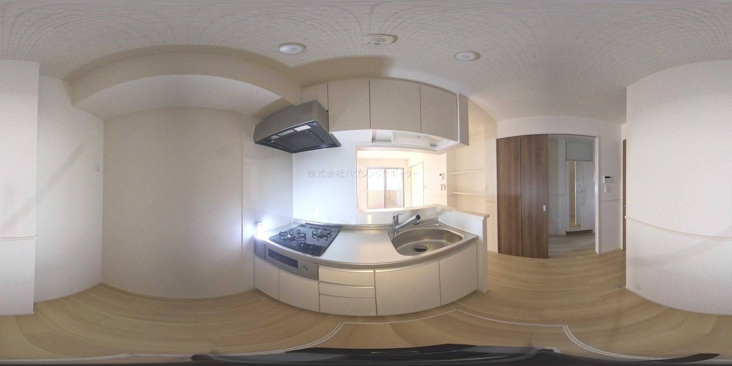 A棟２階のパノラマ画像です。部屋により左右反転、角部屋は場所により側面に窓が有ります。