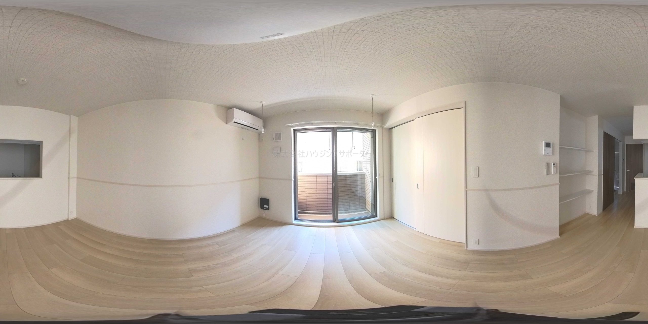 A棟２階のパノラマ画像です。部屋により左右反転、角部屋は場所により側面に窓が有ります。