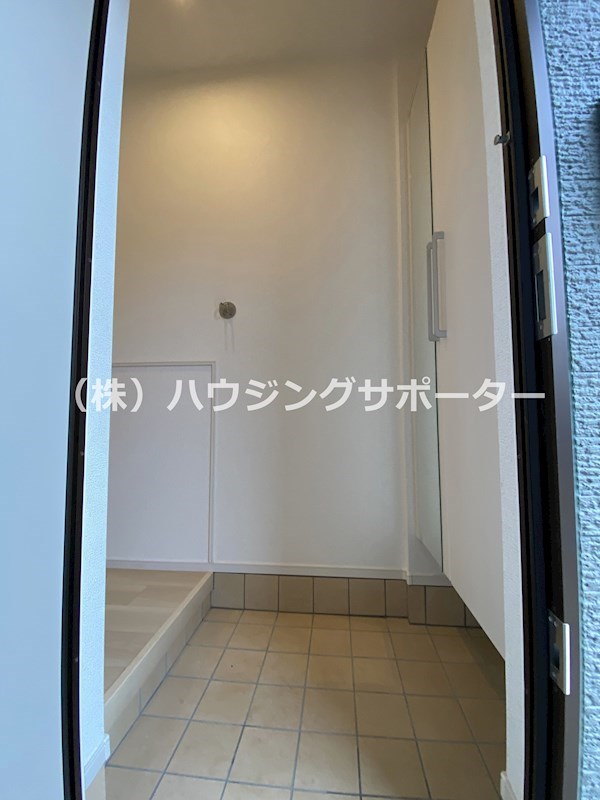 カーサ・エスカリエ 玄関