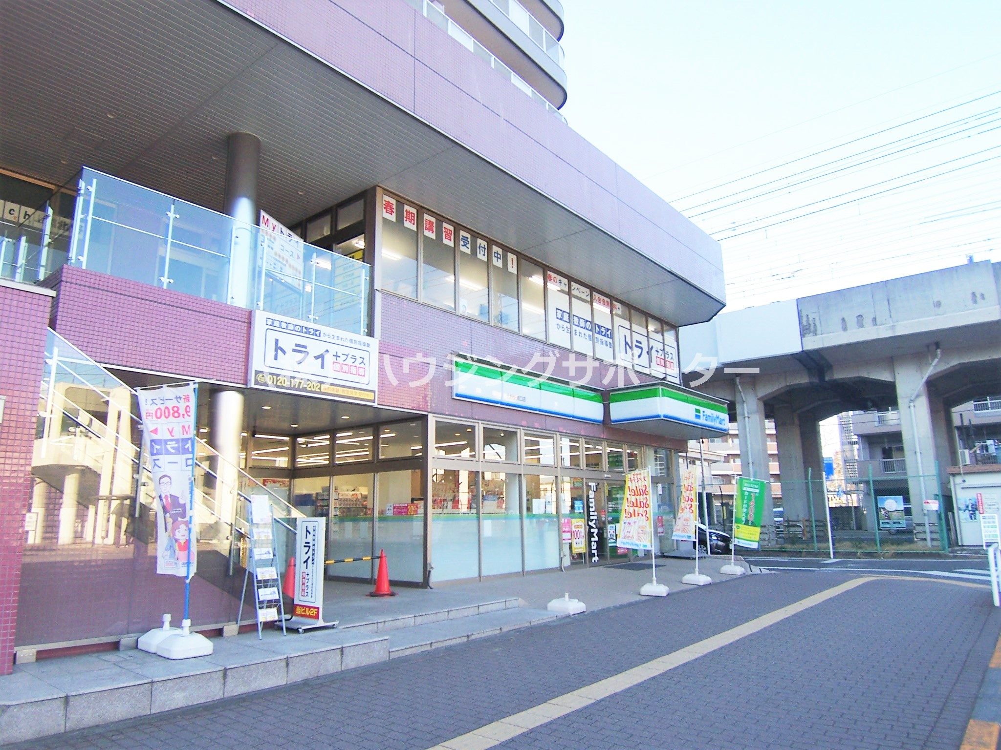 ヴィラ　エクセレーナ コンビニ
