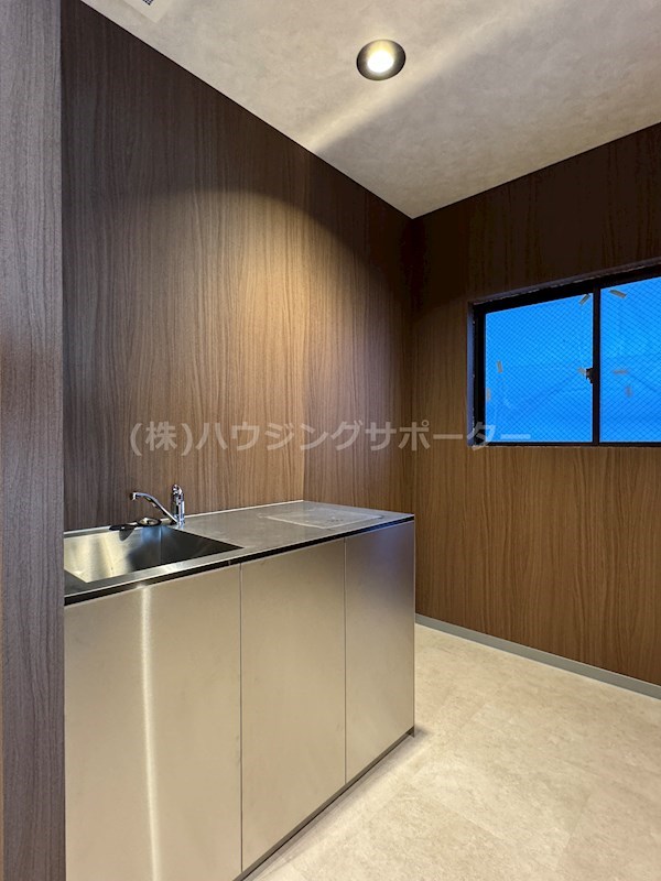 Hachioji R-Bld. 共用のキッチンスペースです